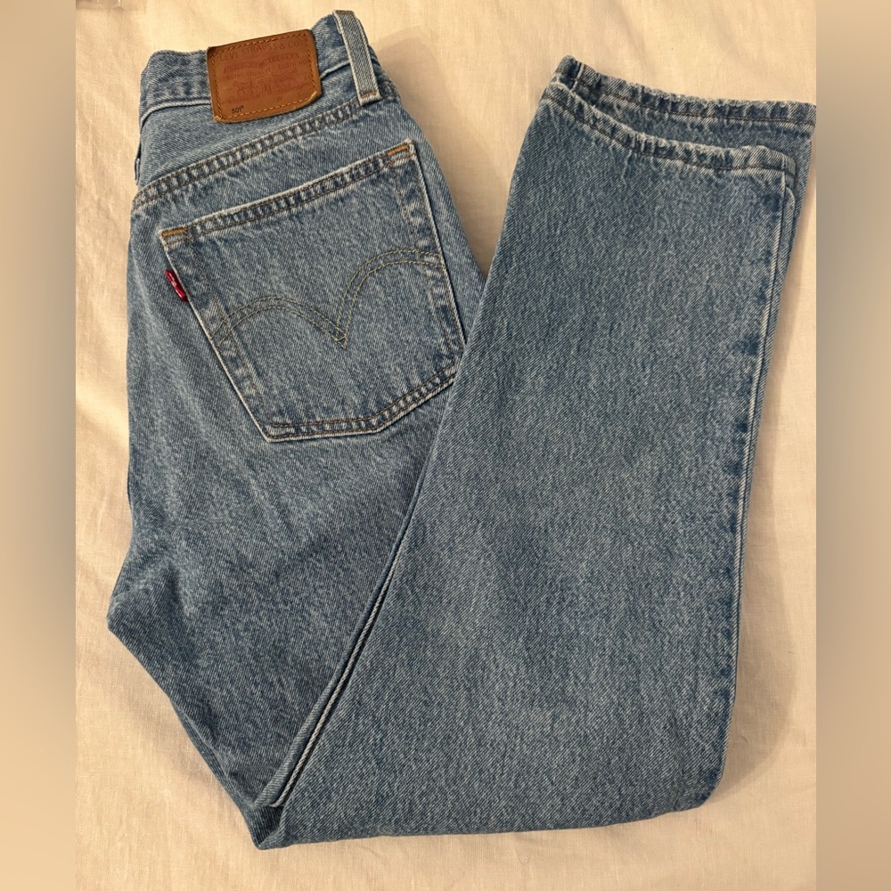 Levi's 501 Straight Jeans in Light Blue Denim size 26